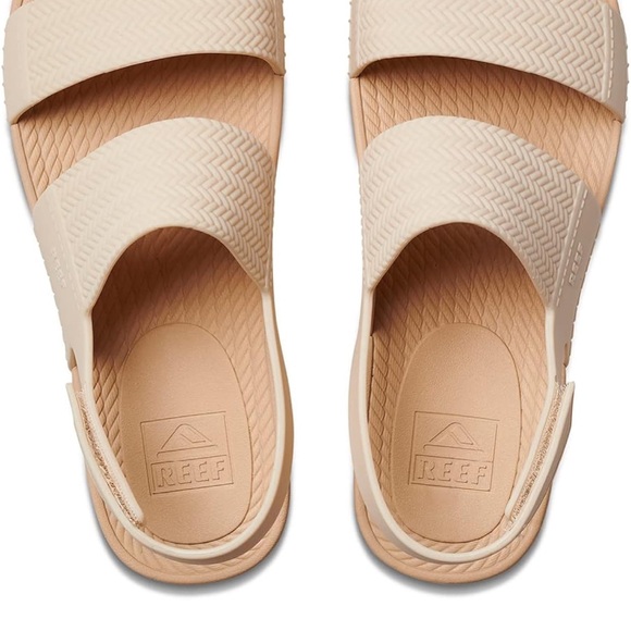 REEF Women's Water Vista Sandals, size 8, cream. NWT but INDENTATIONS (see pics) - Picture 5 of 8
